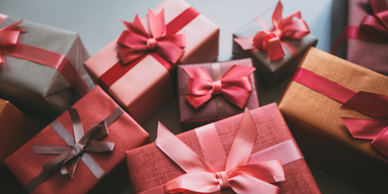 Top Beauty Gifts to Give (and Get) This Holiday Season