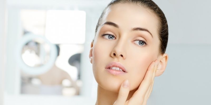 How to Get that No-Makeup Look with bareMinerals