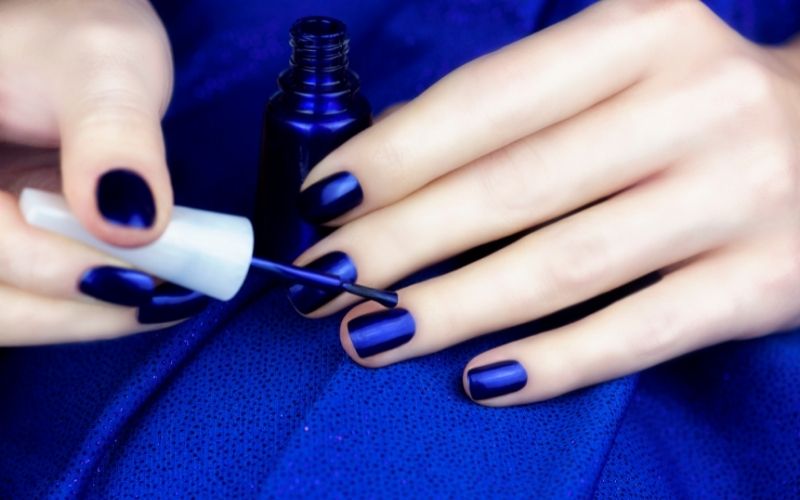 Blue nails
